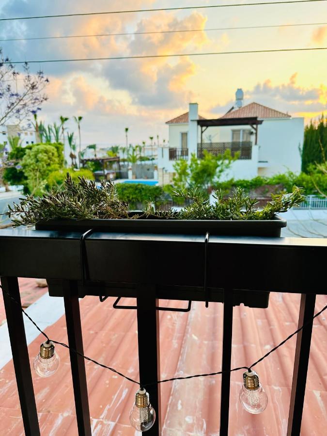Arya Seaview Apartment In The Heart Of Coral Bay (Adults Only) Luaran gambar